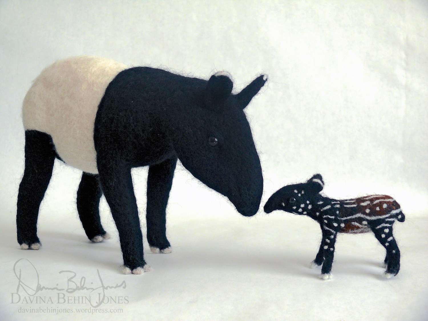 2MotherCalfTapir_2
